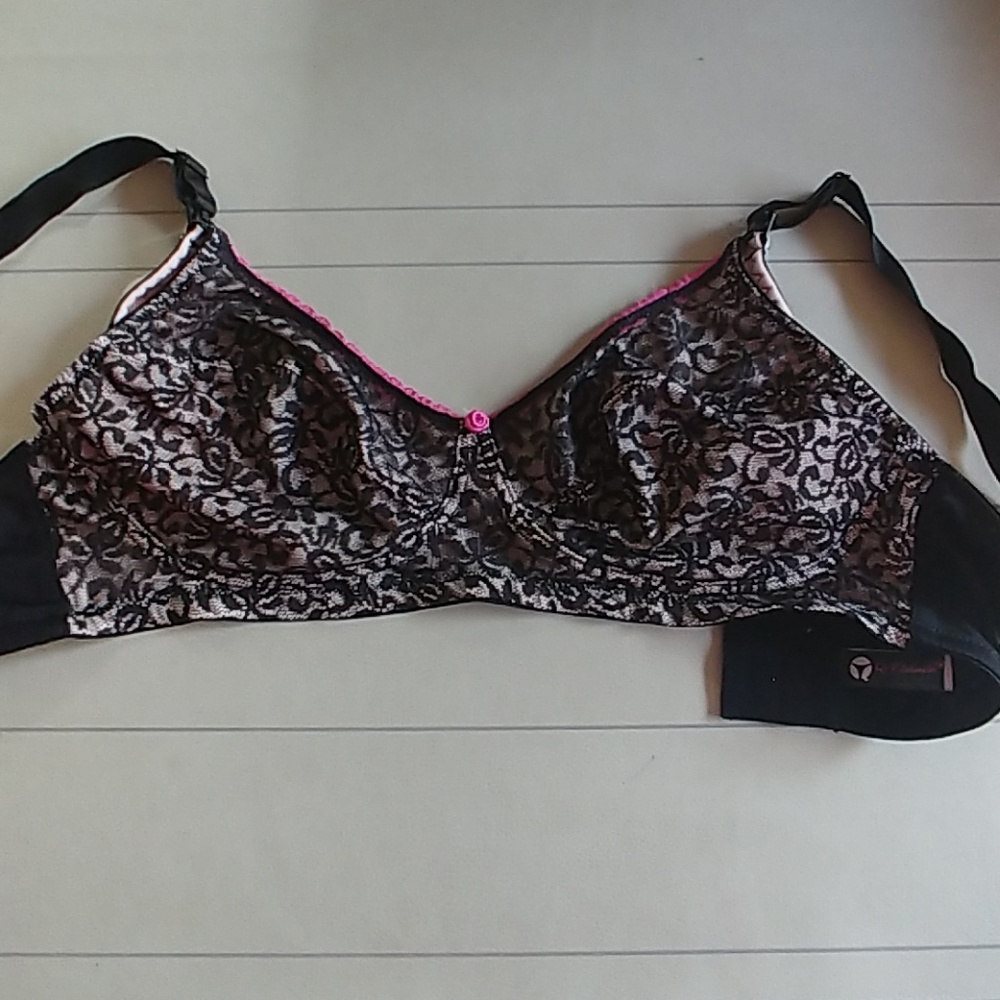 Black Lace Overlay Nursing Bra